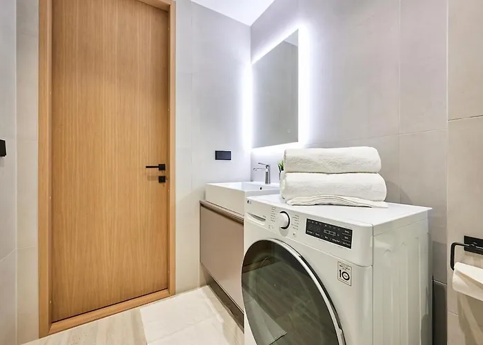 Apartament Brand New - Self Check-in - Free Parking - Near Hilton Tallin