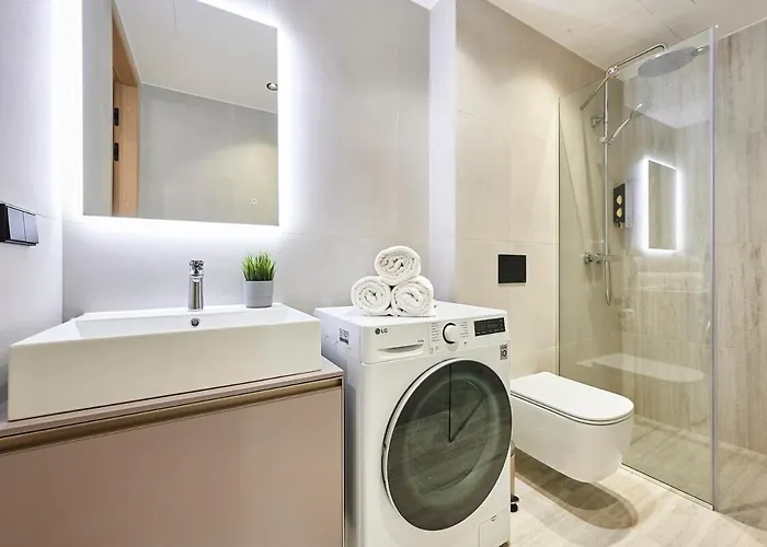 Brand New - Self Check-in - Free Parking - Near Hilton Appartement *