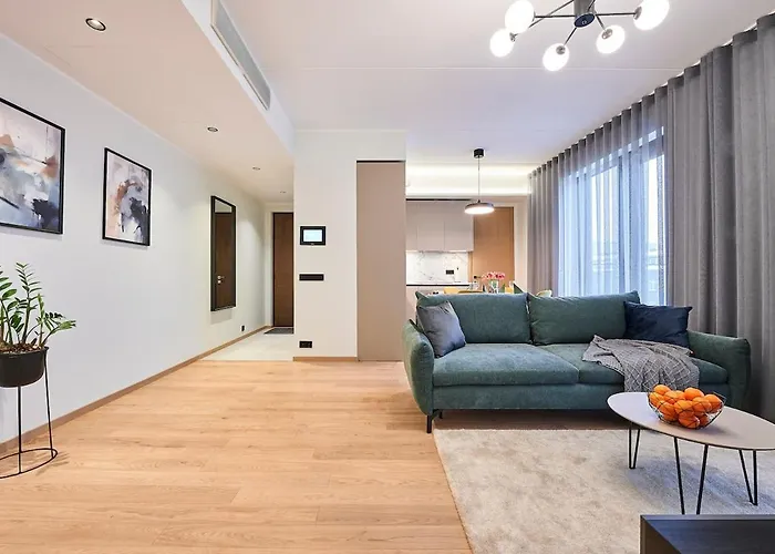 Brand New - Self Check-in - Free Parking - Near Hilton Apartament Tallin