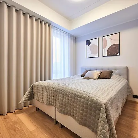 Brand New - Self Check-in - Free Parking - Near Hilton * Talin